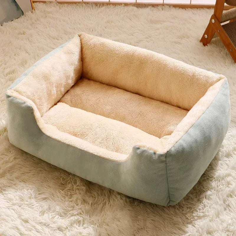 Bed for Cats and Small Dogs – Soft, Washable and Versatile